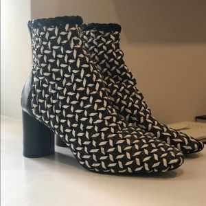 Zara Woven Booties - SZ 36 (US 7)